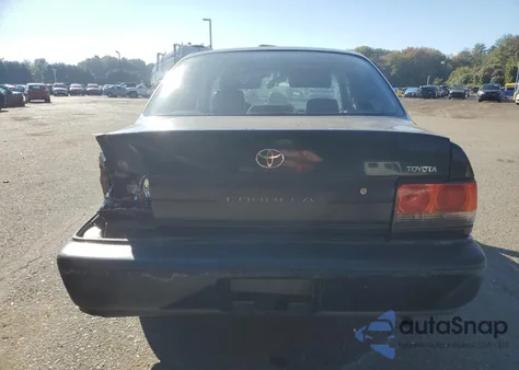 1997 Toyota Corolla Base z USA, uszkodzony, nr VIN 2T1BA02E1VC220338